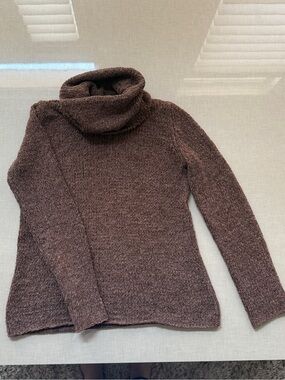 VINTAGE Neiman Marcus Exclusive Knit Turtle Neck Sweater in Brown